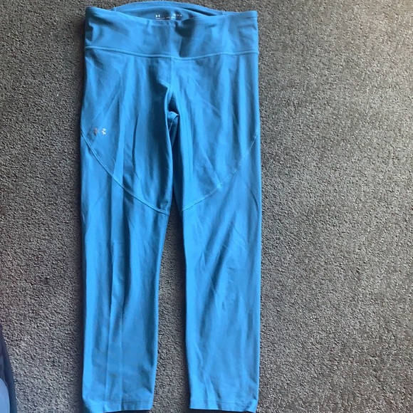 Under Armor light blue fitted capris leggings - Picture 2 of 3